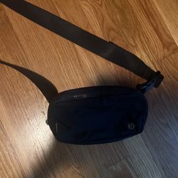 Lululemon bag