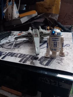1995 Luke sky X-wing and 1995 R2D2 combo