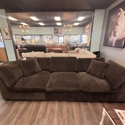 BRAND NEW🔥 COUCH✨🔥