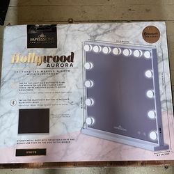 Hollywood Aurora Mirror With LED Lights