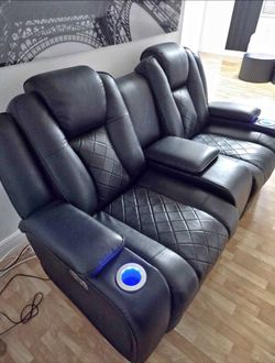 Sofa reclinables en perfecto estado 400$ firme ! MOVING Sale