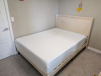 White queen bed
