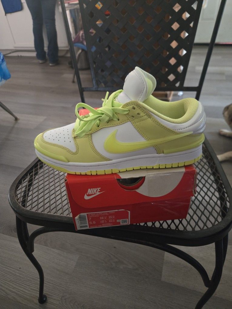 Nike Dunk Low Twist
