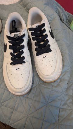 Brand New women's AIR FORCE 1s  7Youth