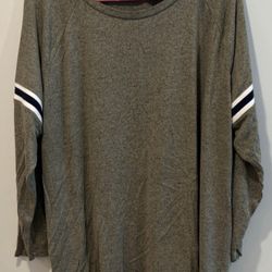 Size 2 Women's Maurices 24/7 Heathered Olive green Top