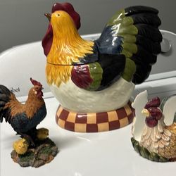 Cooke Jar And Napkins Holder 