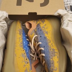 Yeezy 380 Blue Oat Size 5.5 Men. (REFLECTIVE)  Please Read My Description Before Asking Me Any Questions  NO TRADES. 
