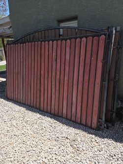 Rv gate