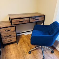 5 Drawers Table With Chair