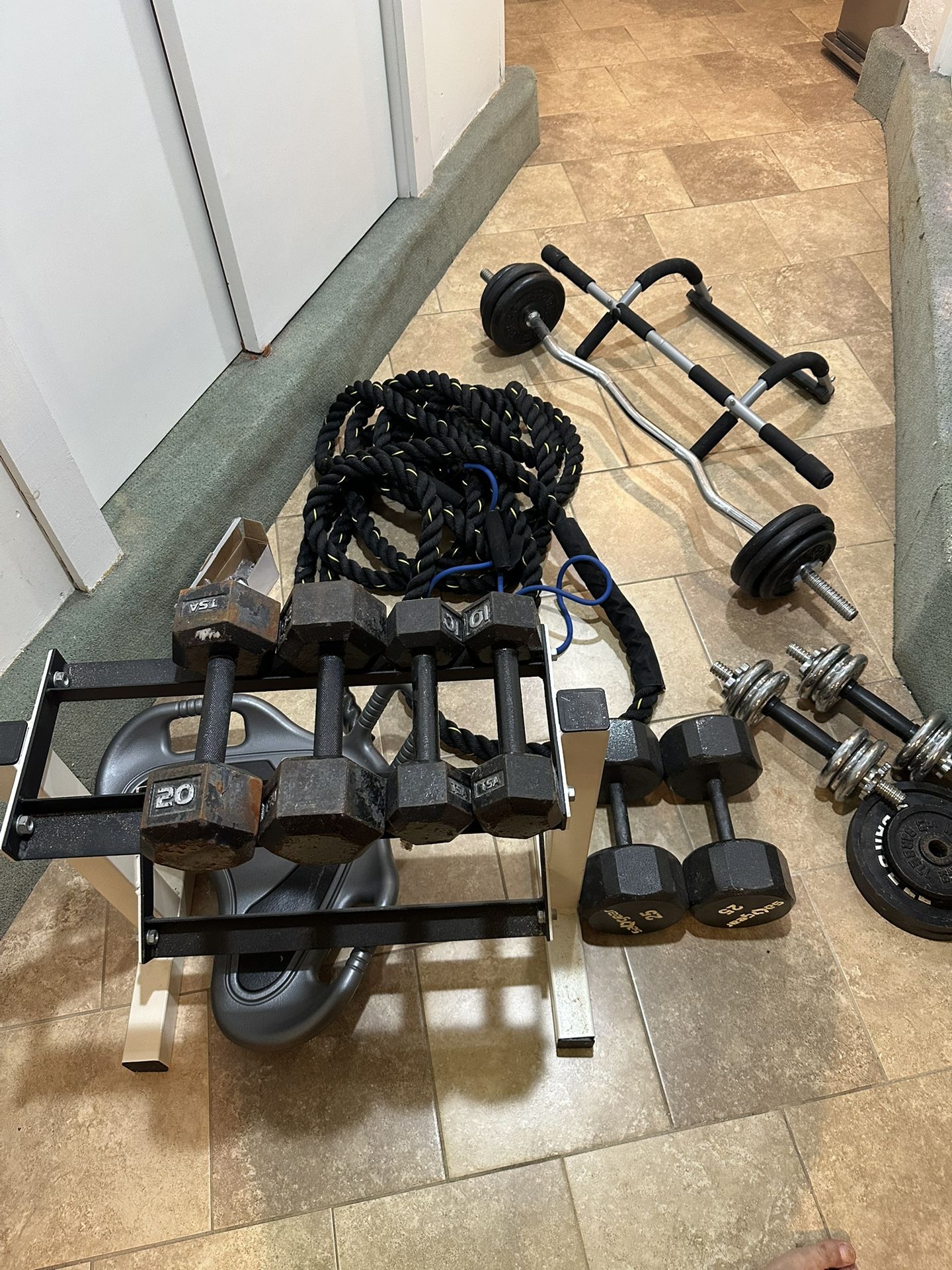 Gym Equipment Dumbbells Rack Curl Bar Cardio Rope
