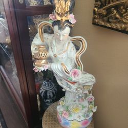 Vintage Statue