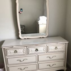 Bedroom Dresser With Mirror 