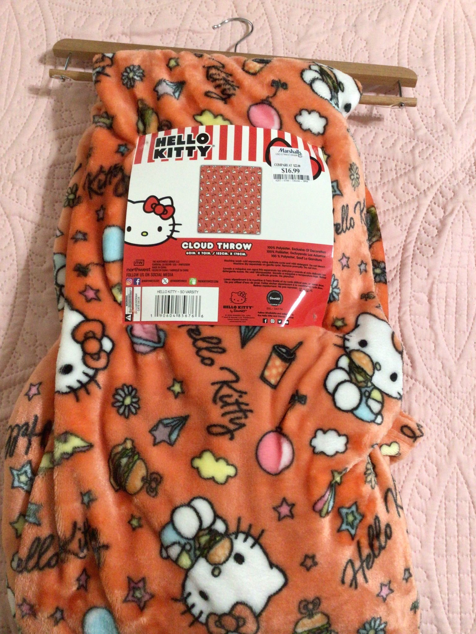 Hello Kitty Throw