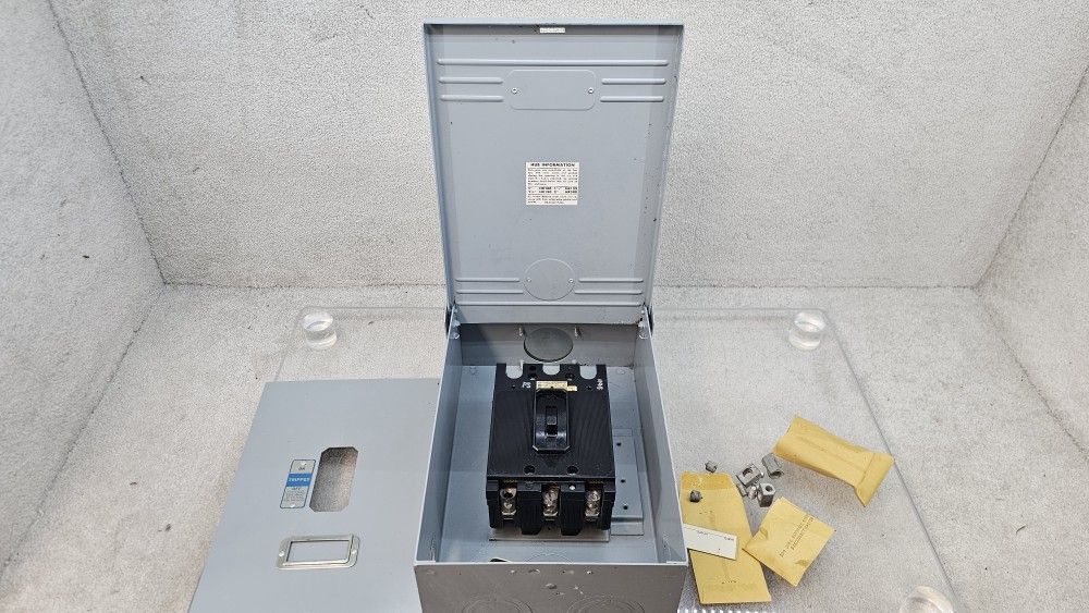 raintight enclosure 100 amp circuit breaker 3 pole 480