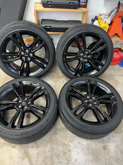 2018-2024 ford edge st rims and tires