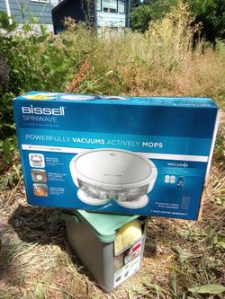 **BISSELL Spinwave - robotic wet/dry vacuum**