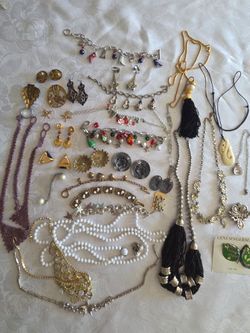 Vintage Jewelry Lot, 2lbs