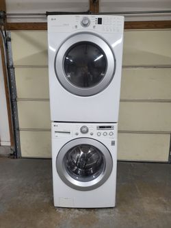 Lg Washer And Dryer(Delivery Available)