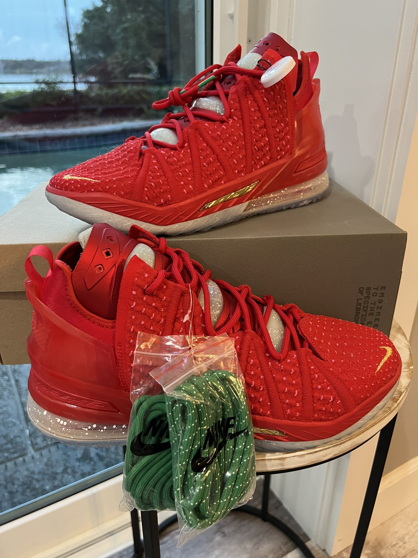 Nike leBron 18 XVIII X Mas In LA Size 12 New