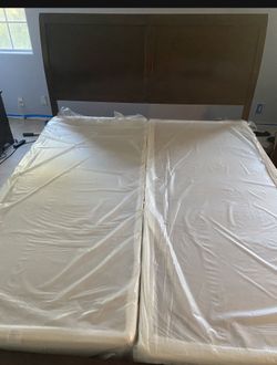 Calkiing Wooden Bedframe 