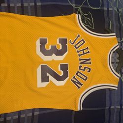 Vintage Lakers Magic Johnson Jersey 1(contact info removed)