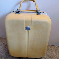 Vintage Echolac Suitcase With Wheels