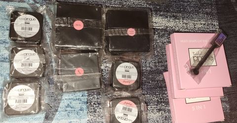Tickled Pinque Cosmetics Bundle – Gelato & Cat Eye