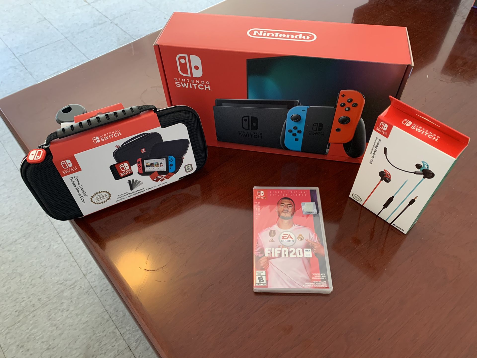 NINTENDO SWITCH BUNDLE