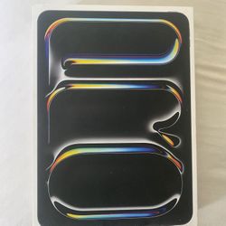 IPad Pro 11’ 2024 m4 Chip 256 GB WiFi (COMES WITH BOX AND CHARGER)