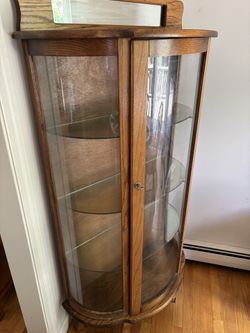 corner curio cabinet