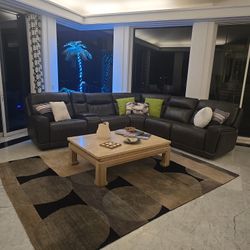 Leather Couch With Multiple Recliners 