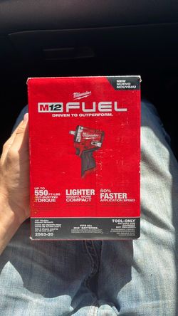 Milwaukee M12 FUEL 1/2" Stubby Impact Wrench