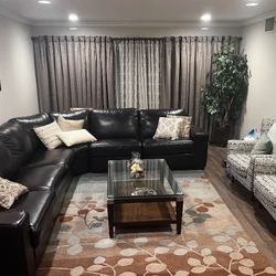 Macys 100% Leather Sectional - Like New , Great Condition