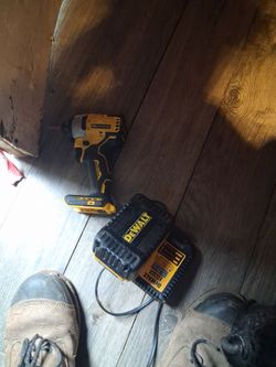 Dewalt
