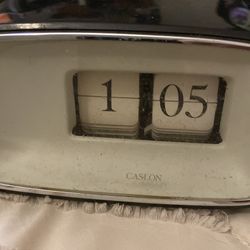 Caslon model 201 vintage clock