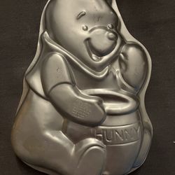 Winnie The Pool Cake Mold 