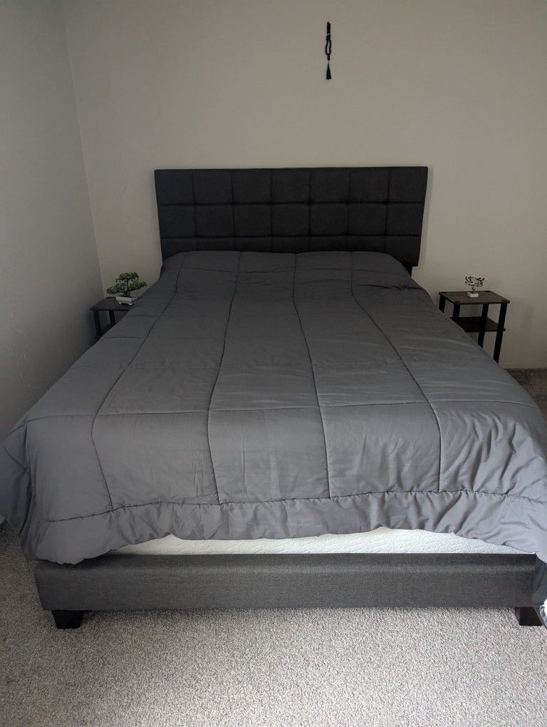 β‘ Queen Bed Frame & Box Spring Combo! β‘