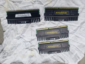 Corsair Vengeance PC RAM DDR3 4 Sticks 4GB Each= 16GB Total