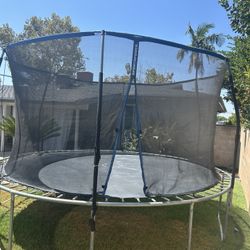 14 X 14 Trampoline With  Net