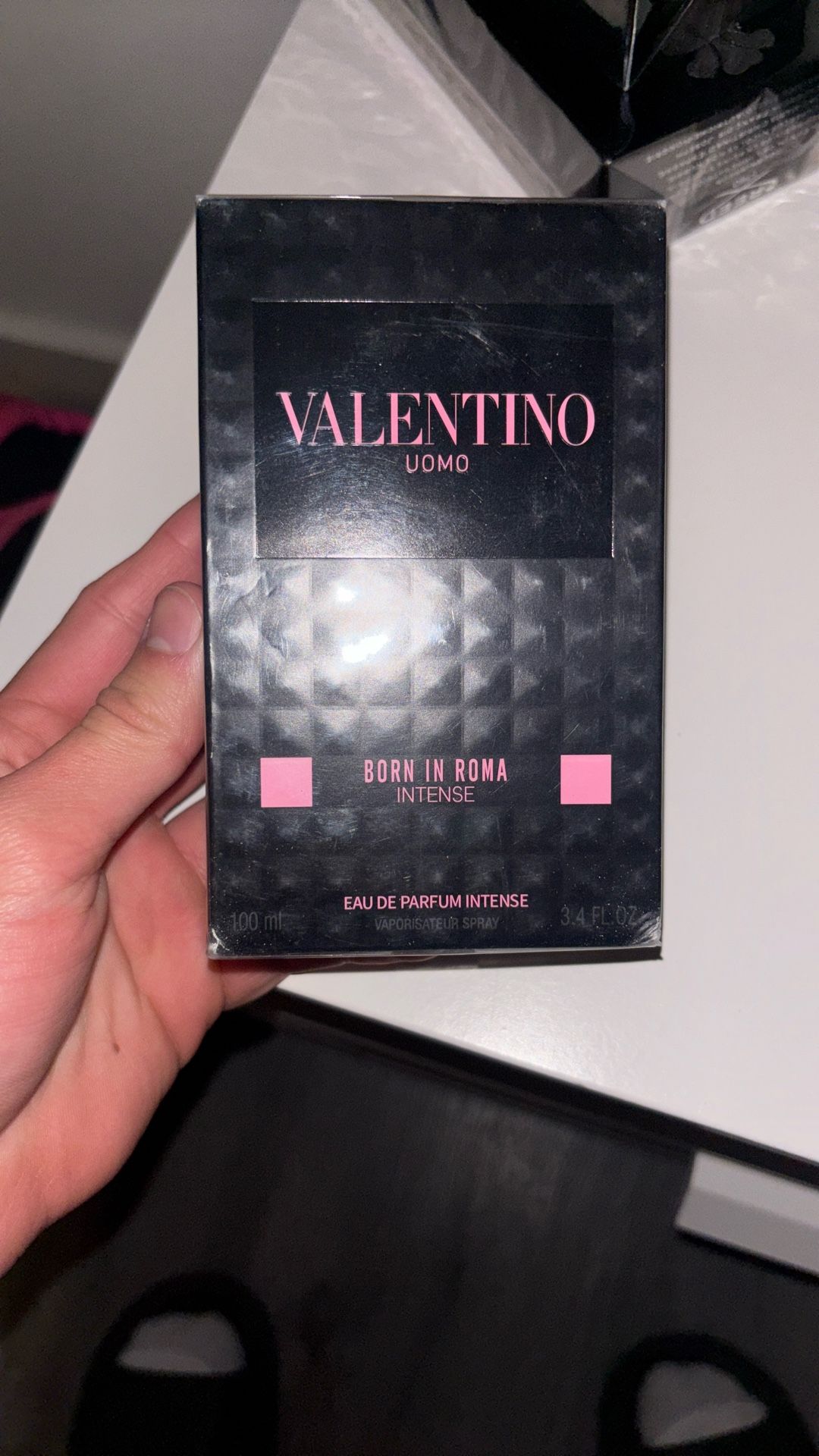 Valentino (born in roma perfume intense)