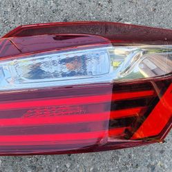 2016 2017 HONDA ACCORD RIGHT REAR TAIL LAMP