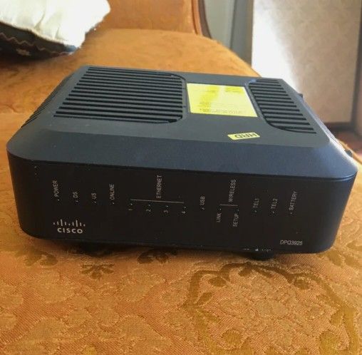 Cisco DPQ3925 DOCSIS 3.0 Router/Modem *Tested* Great Pre-Owned Condition Black

