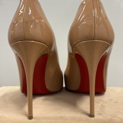 High Heels And Snickers 