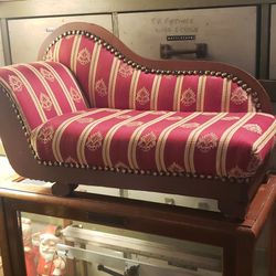 Mini Victorian  Doll Chaise Lounge Couch