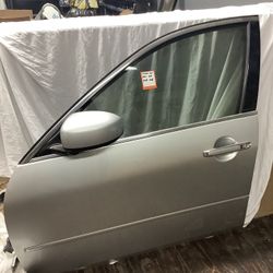 2006-2010 Silver Infiniti M35 Driver Door - Like New