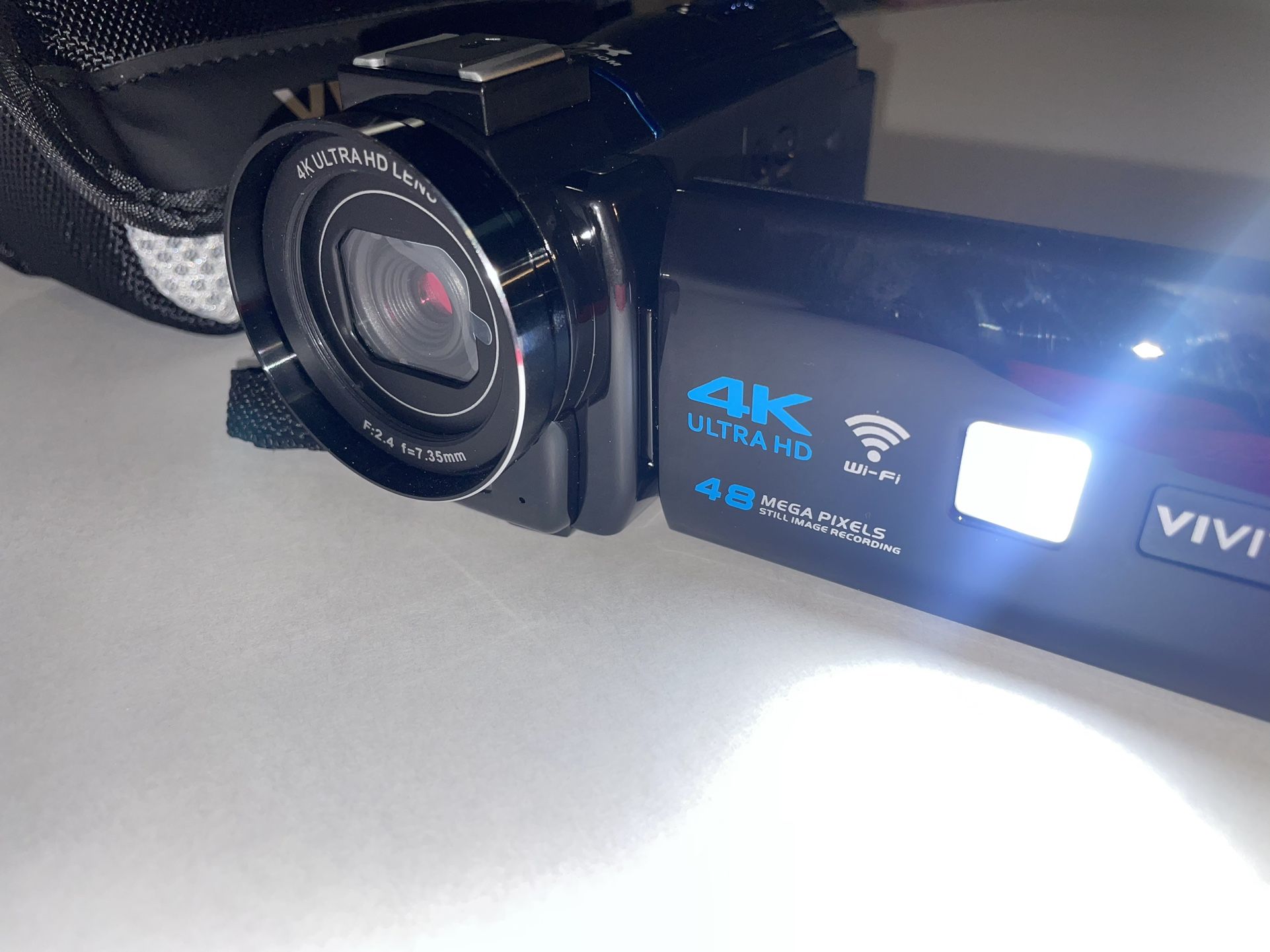 Video camcorder 4K with remote