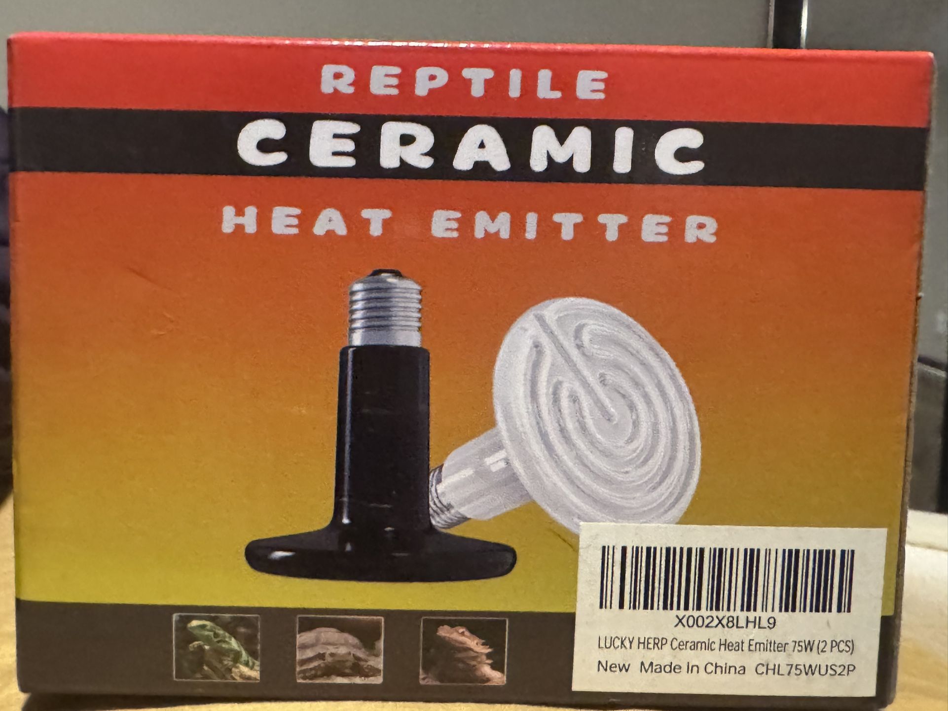 Heating lamp for reptile