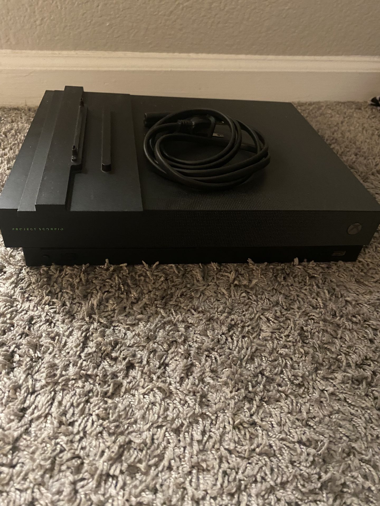 Xbox One X Project Scorpio - 1TB, Black NO CONTROLLER