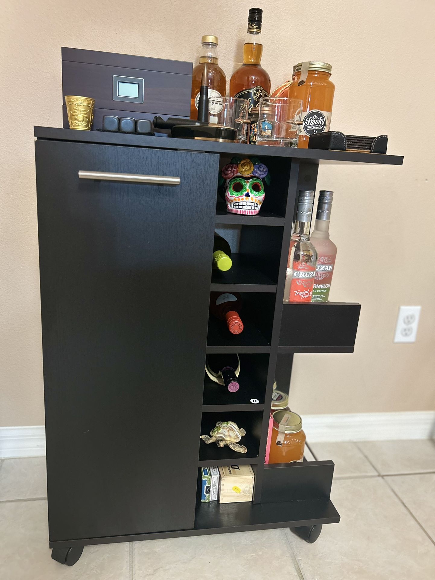 Bar Table