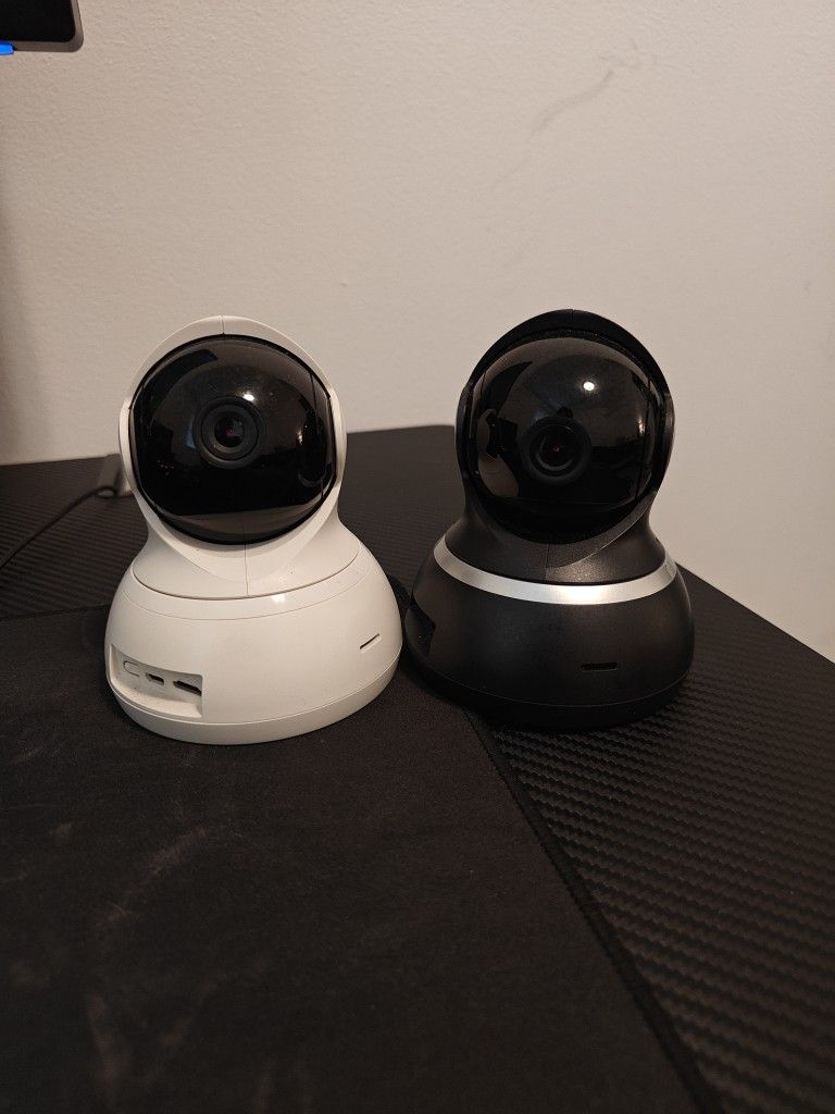 YI 1080p Dome Cameras (With 2x 32GB SD cards)